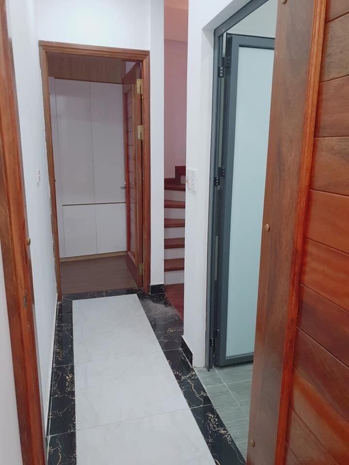 Nhà Mới Hiện Đại,Lô Góc,Ô Tô Vào Nhà-Dịch Vọng Hậu 45/65 M2, 5 Tầng Giá Nhỉnh 9 Tỷ.