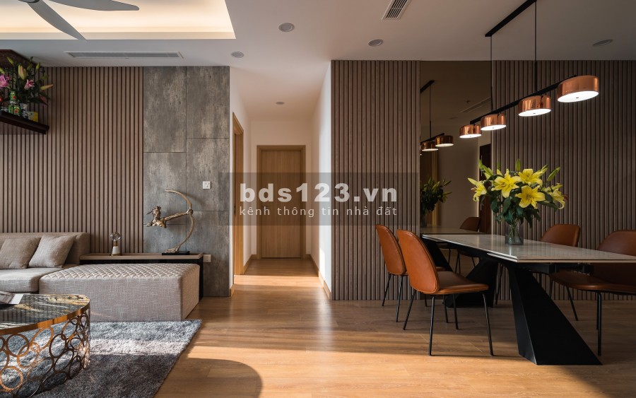 Bán gấp khu PL Hoàng Văn Thái giá 15.5 tỷ, 100mx4T, oto đỗ