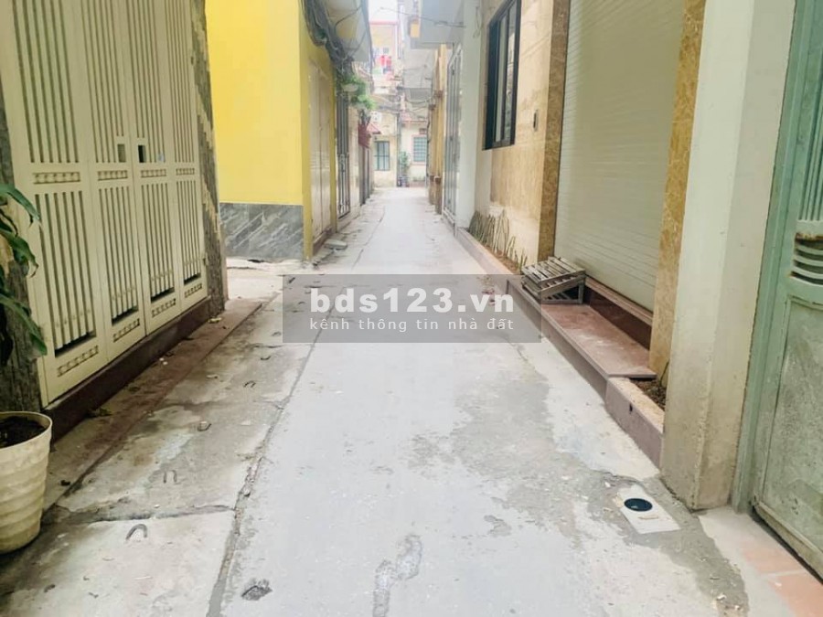 Bán nhà Đội Cấn,xây mới, chắc chắn, 6 tầng, MT 4,8m, 4,3 tỷ