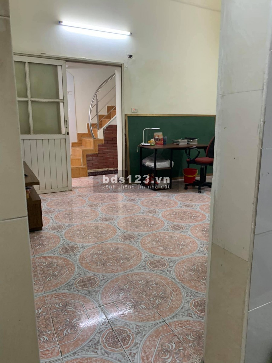 Bán nhà đất Đường Đào Tấn, Q. Ba Đình, 37m2, Nhỉnh 3 tỷ