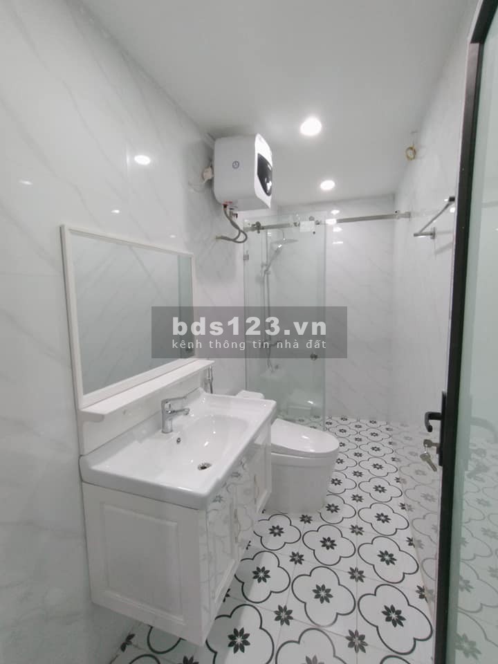 Bán Nhà Mới Nguyễn Lương Bằng 2 Mặt Thoáng Mặt Tiền Siêu Khủng, Ngõ 3 Gác.