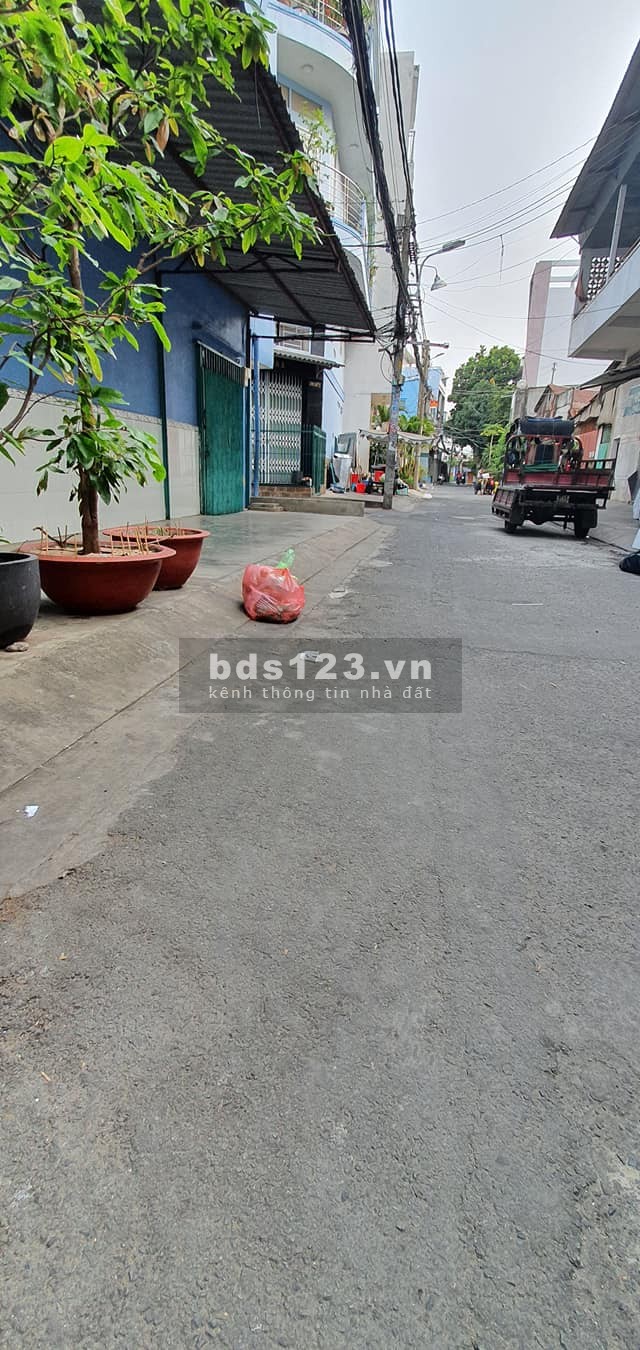 Bán Nhà Quận 6 Hẽm Xe Hơi nhà 3 tầng BTCT Gía 5.5 Tỷ