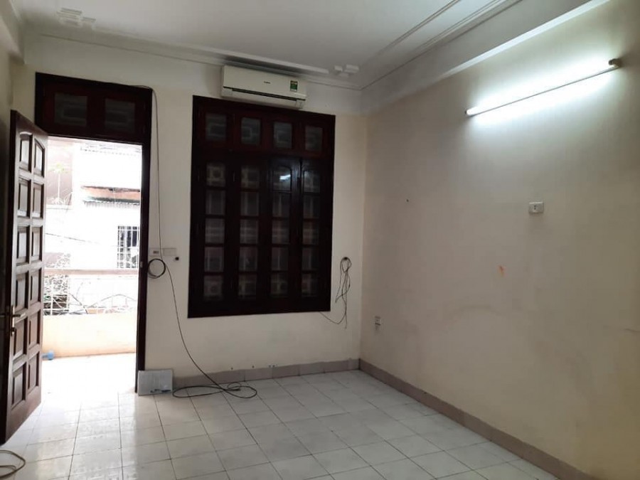 Bán Nhà Ngõ 376 Đường Bưởi Ba Đình, Phân Lô Ô Tô Vỉa Hè, DT 48m2, MT 3.7m, Giá 8.5 Tỷ