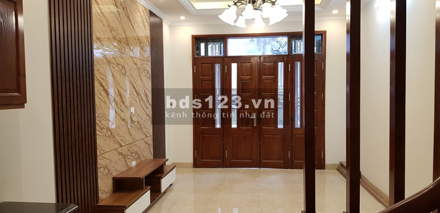 BÁN NHÀ 35M2 5 TẦNG LÔ GÓC NGÕ RỘNG NÔNG