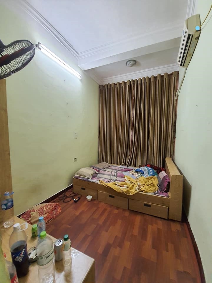 Bán gấp nhà Lương Đình Của. Ô Tô tránh, Kinh doanh đỉnh 40m, 4 tầng Giá 4.5 tỷ
