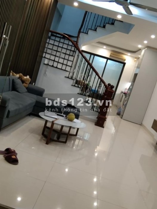 Bán nhà mặt phố Phường Việt Hưng 66m2 x 4 tầng, 4.3m mặt tiền, Ô tô, Vỉa hè, Kinh doanh đỉnh