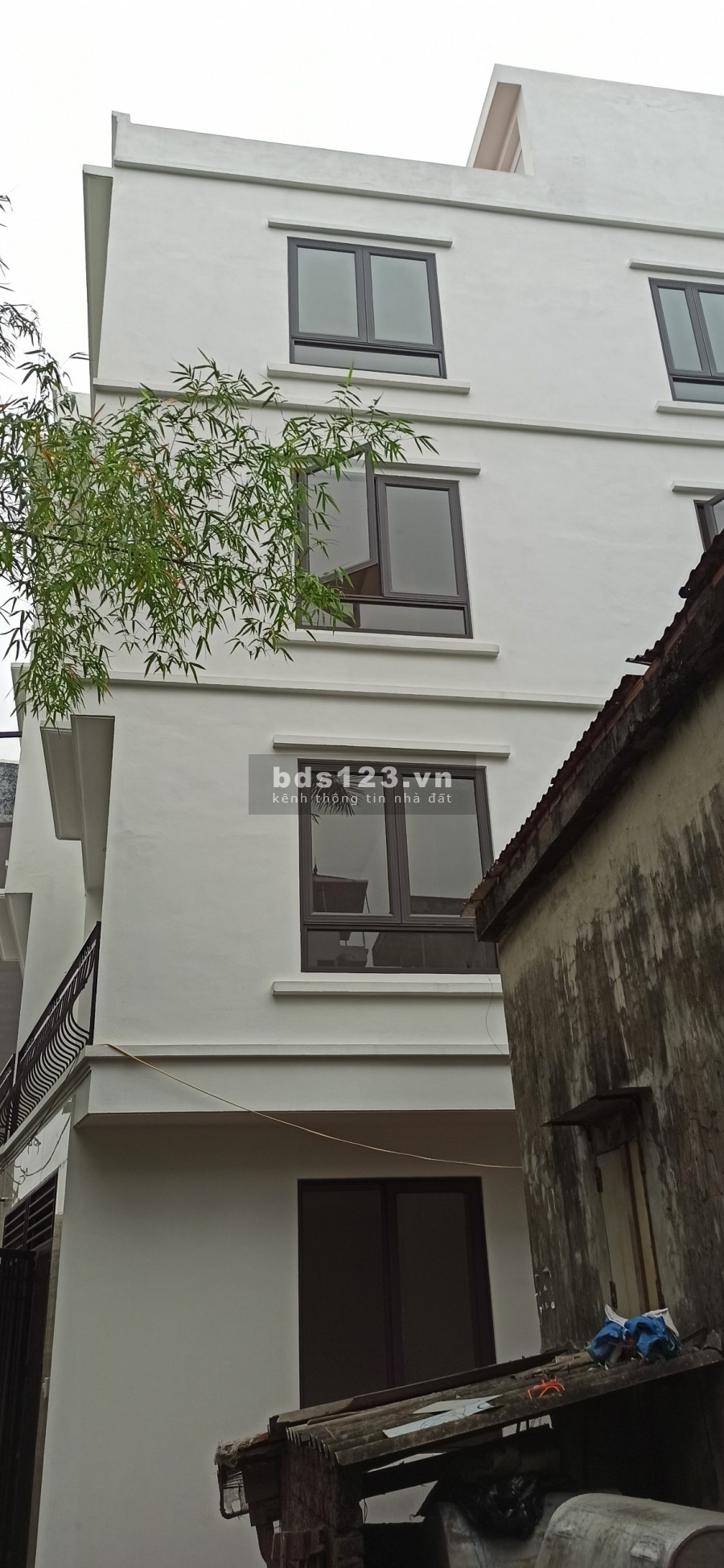 Nhà Xuân Phương, ngay đường 70 ô tô tránh nhau kinh doanh 5 Tầng hai thoáng nhỉnh 2,5 tỷ