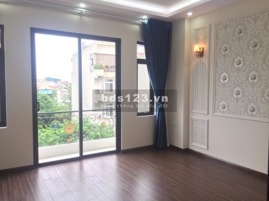 Nhà Xuân Phương, ngay đường 70 ô tô tránh nhau kinh doanh 5 Tầng hai thoáng nhỉnh 2,5 tỷ
