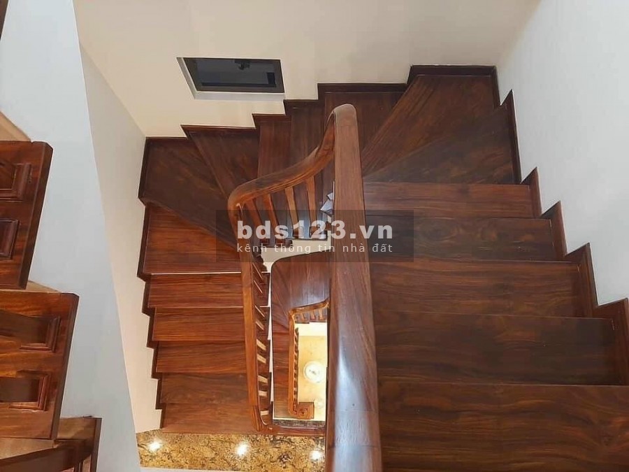 BÁN GẤP! Căn biệt thự ngay TT Bình Thạnh giá chỉ 10 tỷ. LH: 0879.193.102