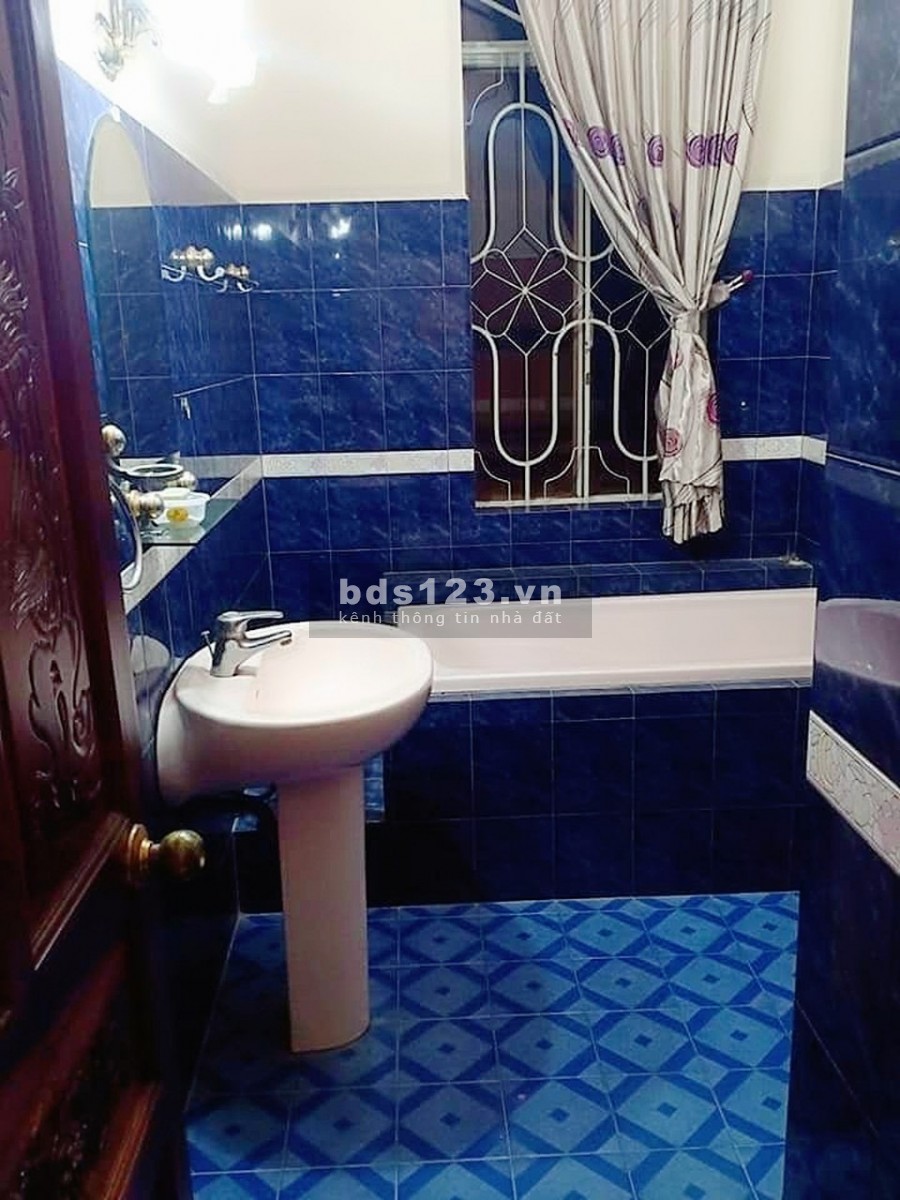 Nhà Kiến Trúc Biệt Thự Ý, Lạc Long Quân, P.8, Tân Bình. 17 tỷ