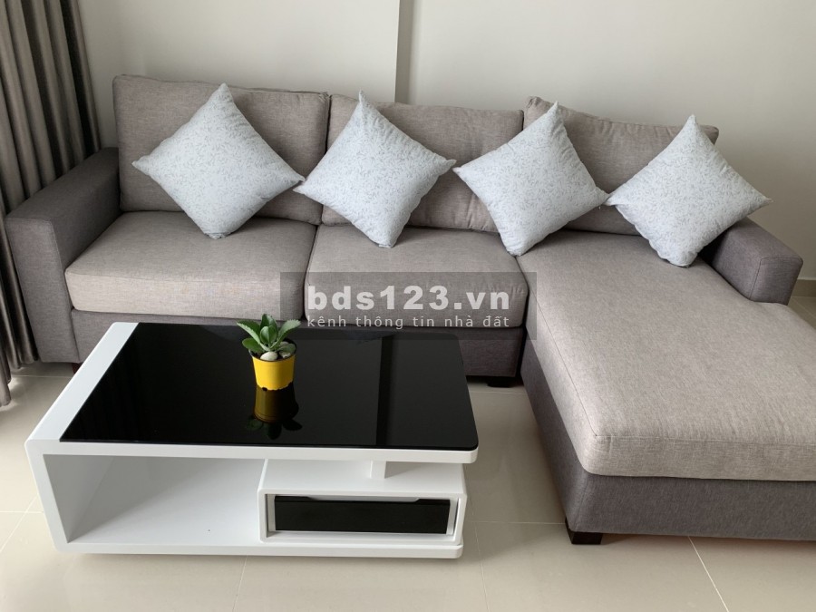Cần bán gấp căn hộ GOLDEN MANSION Full NT, 3PN/ 2WC. giá chốt 4.9 TỶ 100% căn hộ. LH 0902.751568