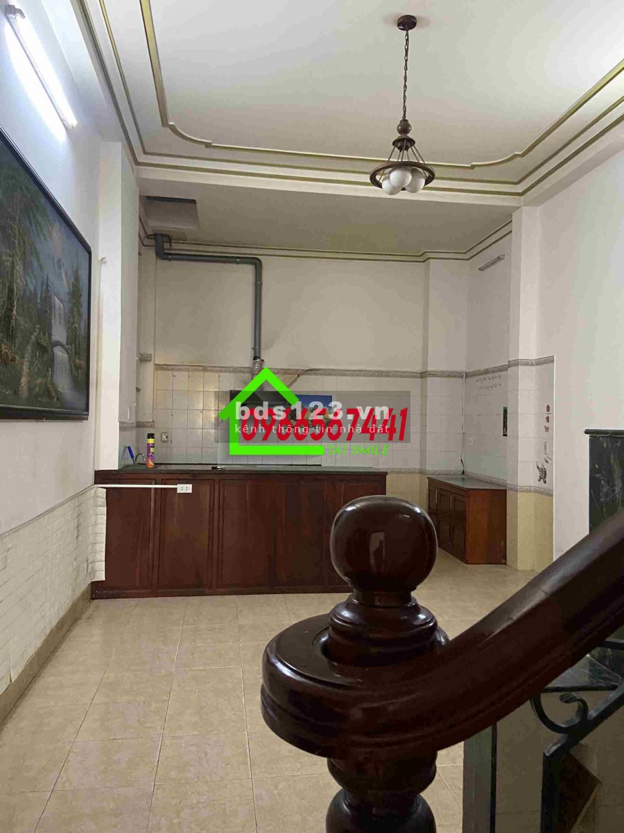 Cho thuê nhà nguyên căn mặt tiền đường D1, Bình Thạnh, diện tích 100m2 (5x20), 3 lầu