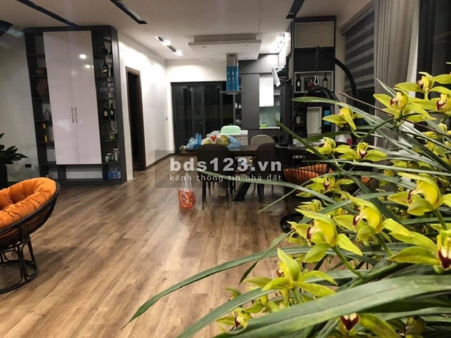 Bán nhà mặt phố Tôn Đức Thắng. Vỉa hè, oto, KD. 120m2 8T thang máy, 28 tỷ