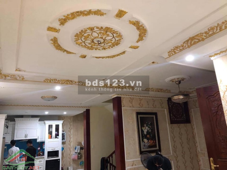 CẦN BÁN NHÀ PHỐ NGUYỄN TUÂN , Ô TÔ, NHÀ VIP, 98m2x5T, MT 7M, 25 TỶ.