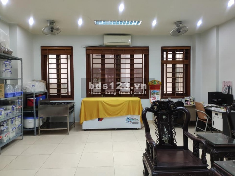 Hiếm! Bán nhà phố Nguyễn Cơ Thạch, ô tô, vỉa hè, 106 x 8T, 22 tỷ.