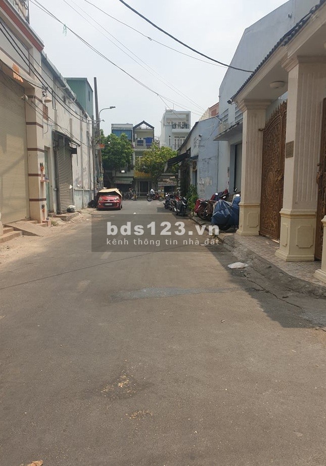 Bán nhà hẻm 6m Trịnh Đình Trọng, Tân Phú, 4x15m , 4 tầng, chỉ 7,5 tỷ, 0932678040