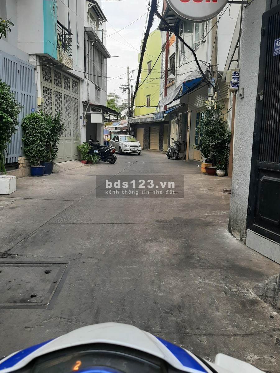Chỉ 4 tỷ TL có ngay nhà 35 m2 3 tầng Hoàng Văn Thụ Tân Bình 912352858