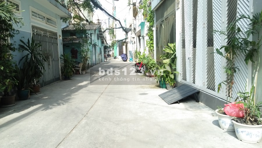 Bán gấp nhà 3 tầng Hồ Thị Kỷ Phường 1 Quận 10 hxh thông 3 tỷ