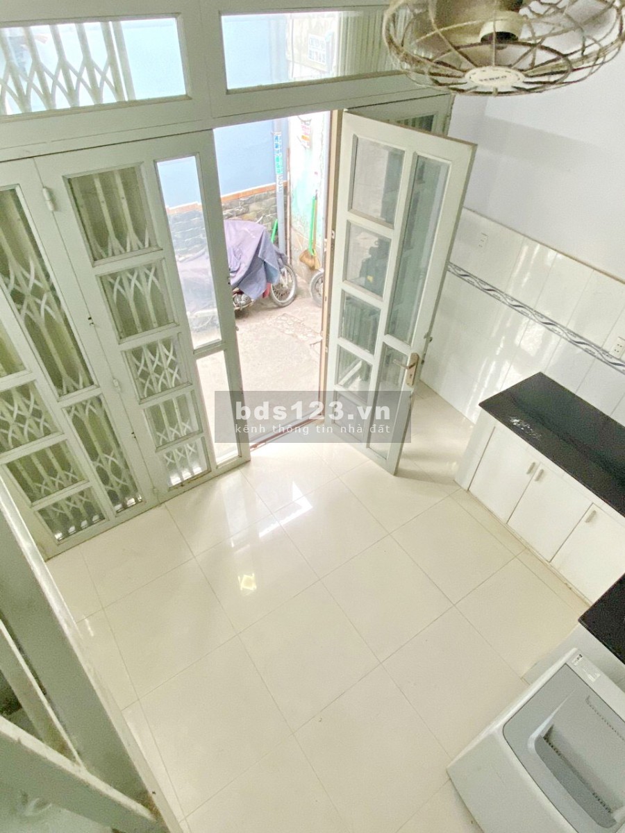 Bán nhà 1 lầu hẻm 3m đường Nguyễn Thị Tần Phường 2 Quận 8
