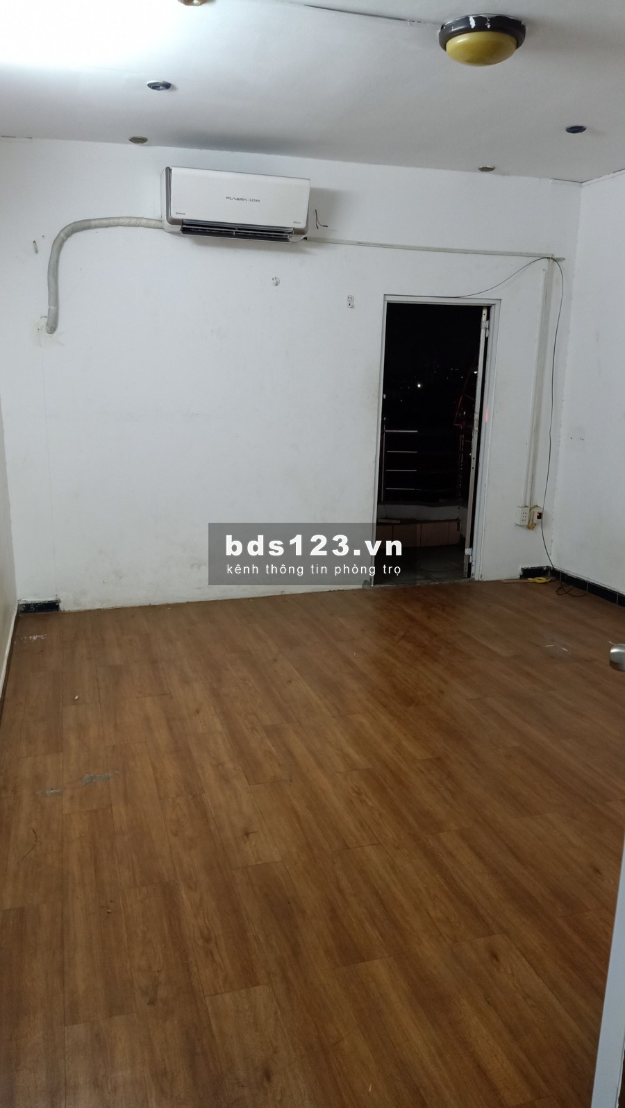 Cho thuê phòng giá cực rẻ, 50m2, giá 6 triệu.