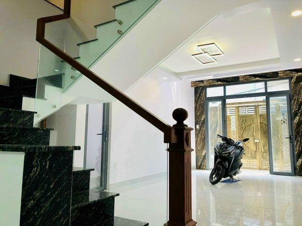 Bán nhà hxh đường Bàu Cát, Phường 14, Quận Tân Bình. (4.5x16) 3L 10 tỷ