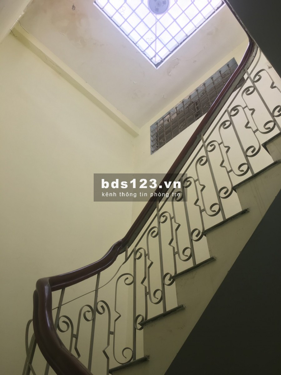 Phòng sạch đẹp mát mẻ, yên tĩnh, giờ tự do ngay đường 3/2