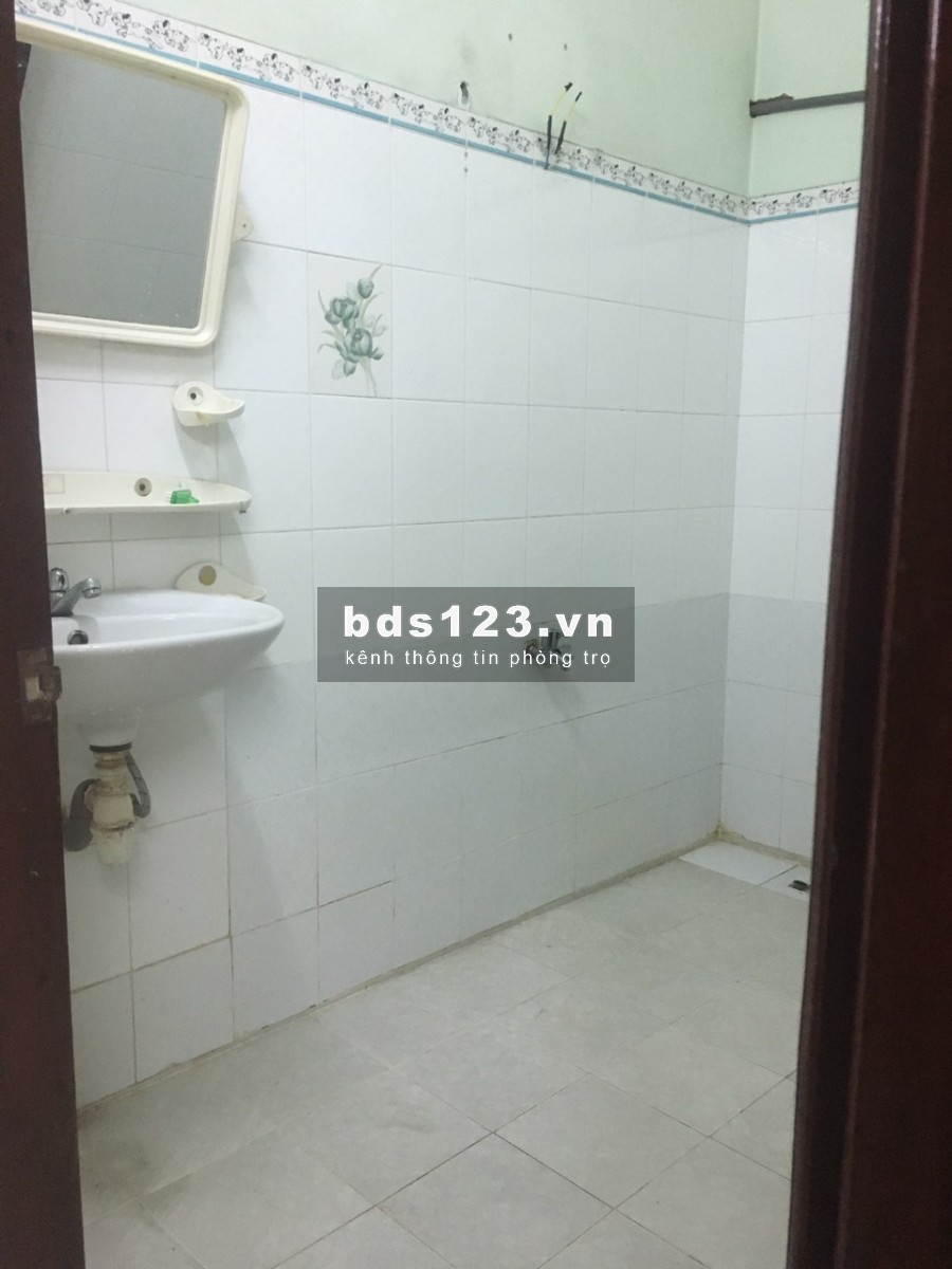 Phòng sạch đẹp mát mẻ, yên tĩnh, giờ tự do ngay đường 3/2