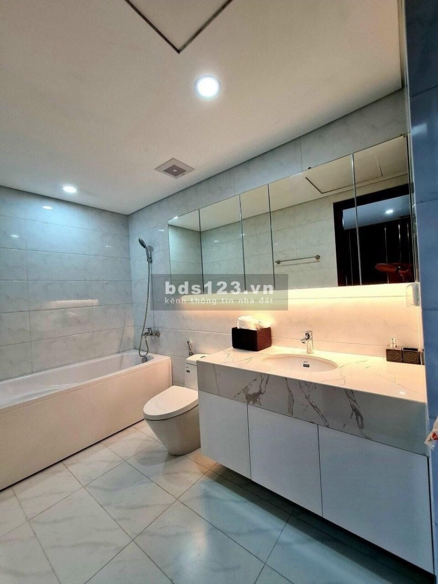 Cần bán căn 1PN, 46m2, nội thất nguyên bản, ban công ĐN giá 1.86 tỷ tại Golf View Đà Nẵng. LH: 0862265595