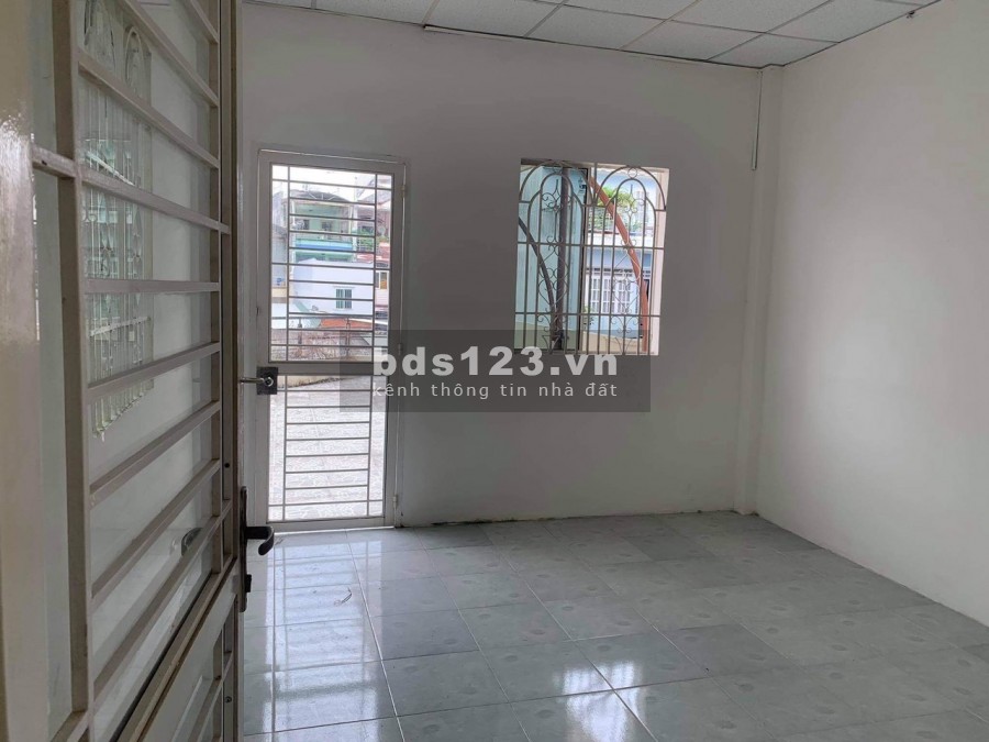 Nhà đường Thoại Ngọc Hầu, Quận Tân Phú, DT 111m2, giá chỉ 7.8 tỷ