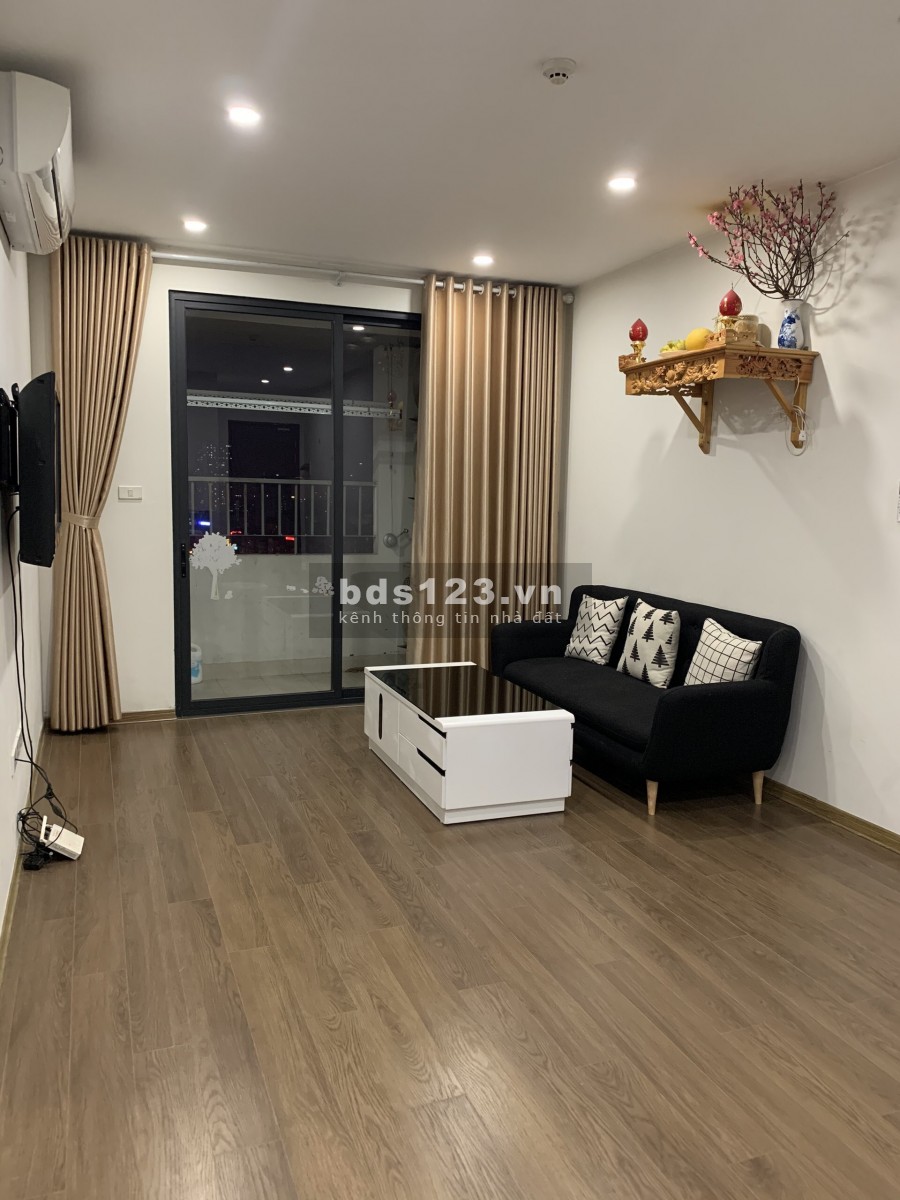 Bán gấp căn hộ tại FLC Complex 36 Phạm Hùng 54m2 2PN giá chỉ 1.7 tỷ. LH: 0988278034
