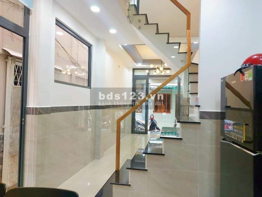 Bán gấp nhà hẻm 3m gần CV Lê Thị Riêng, Quận 10, giá chỉ 3 tỷ 6