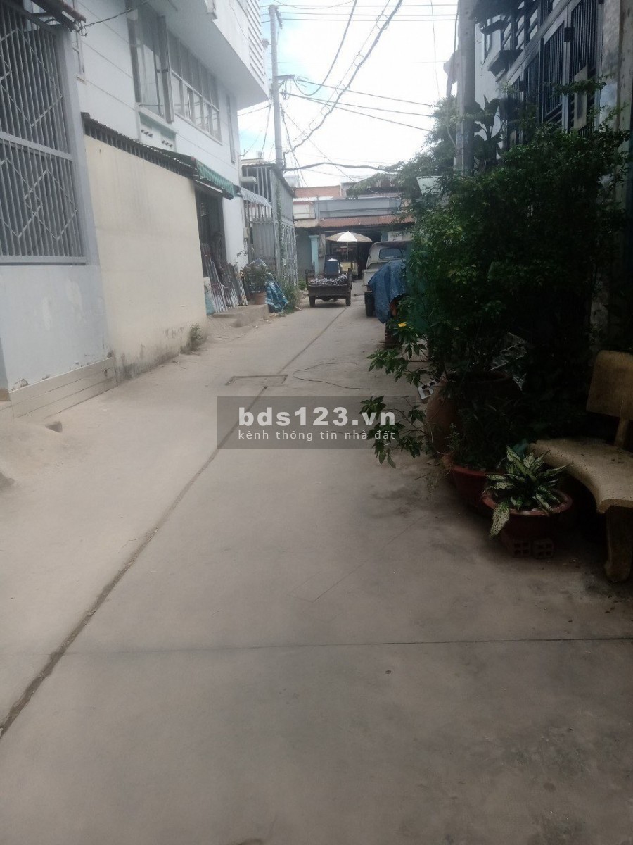cho thuê nhà nguyên căn 2 lầu giá 7tr