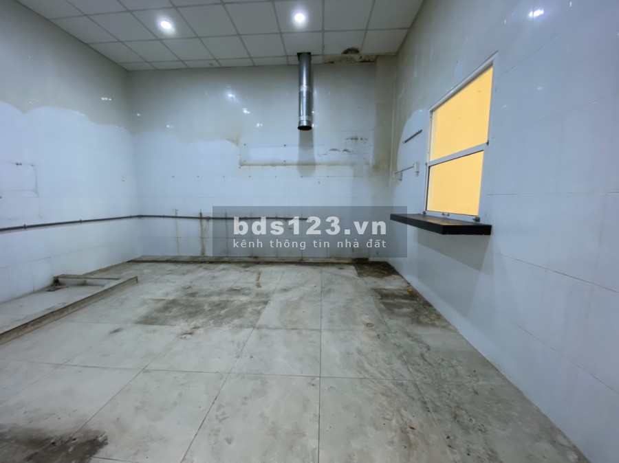 Mặt bằng đẹp mặt tiền đường D5 8,5*20 trệt 1 lửng giá tốt Hãy gọi ngay 0938612666 Đức ANH EM GROUP