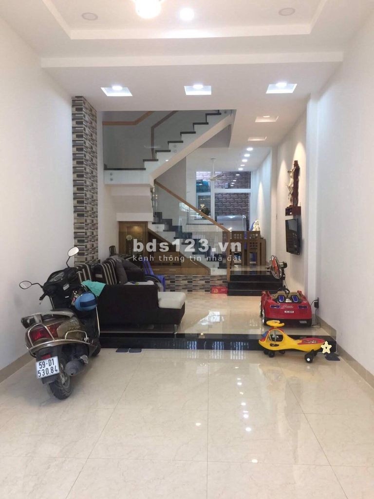 Nhà Lê Cao Lãng, 3L, ST, 6PN, Full máy lạnh