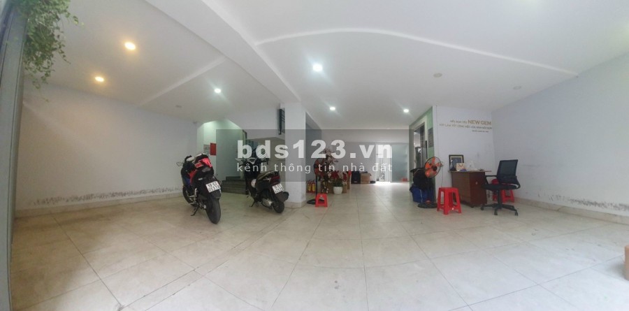 Biệt thự đẹp khu PHAN XÍCH LONG giá tốt