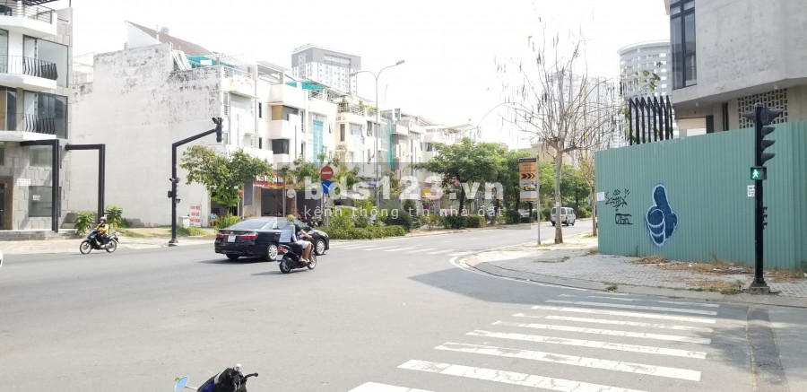 Cho thuê mặt bằng 2 mặt tiền đường Hoàng Quốc Việt. Quận 7