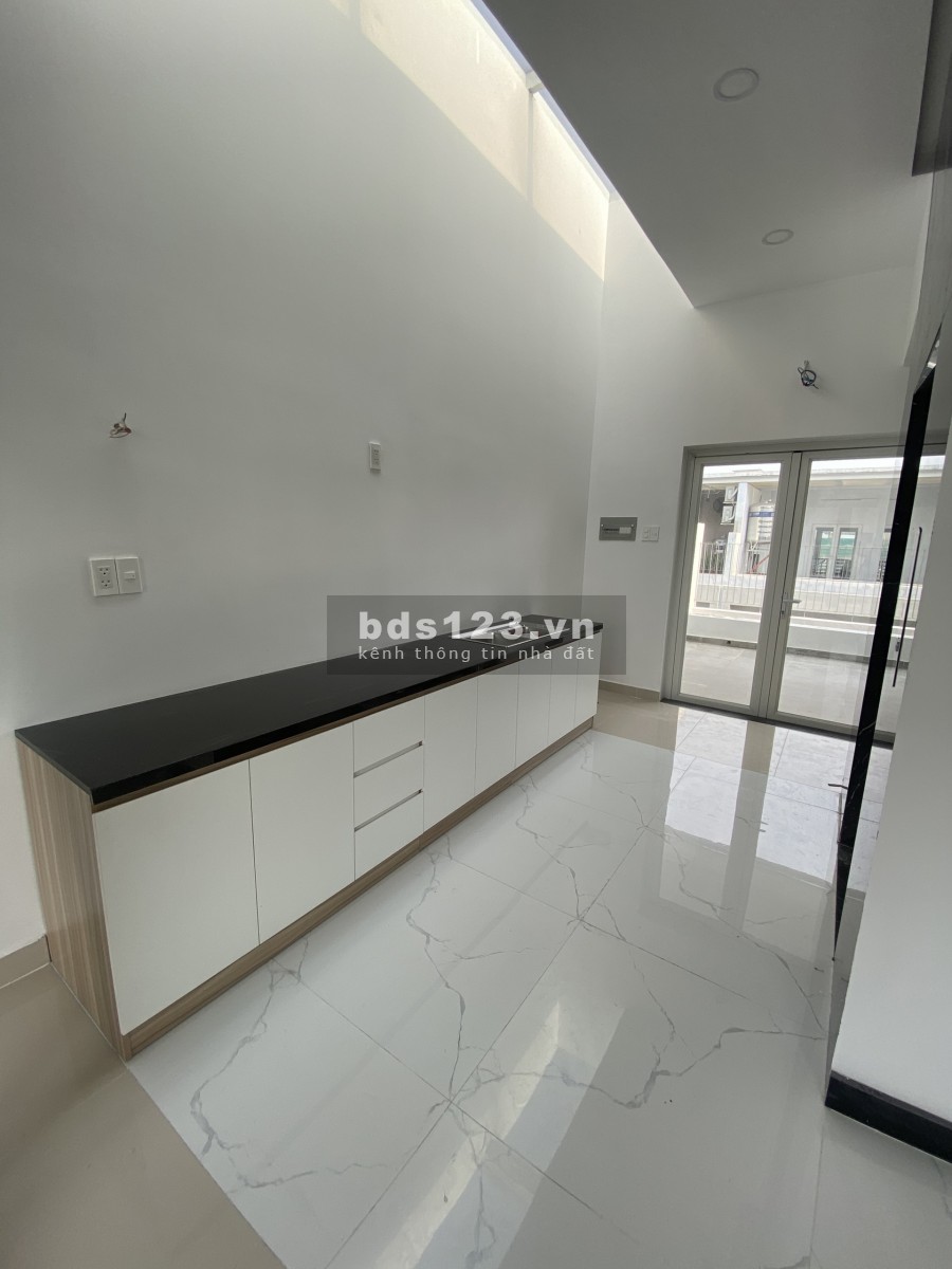 Cho thuê nguyên căn shophouse hầm trệt 4,5 lầu 400m2 tiện kinh doanh, làm văn phòng