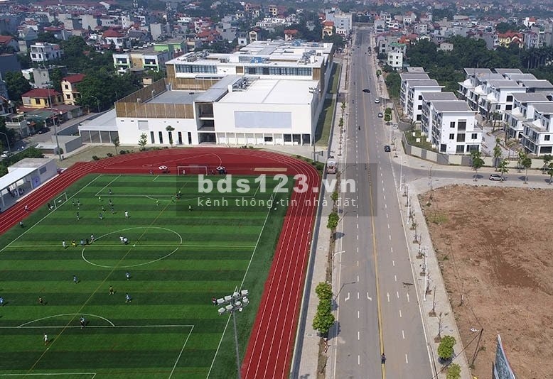 Bán 100m2 đất ở Ngọc Thụy, Long Biên, MT 5.2m chỉ 4.8 tỷ, ngõ ô tô qua