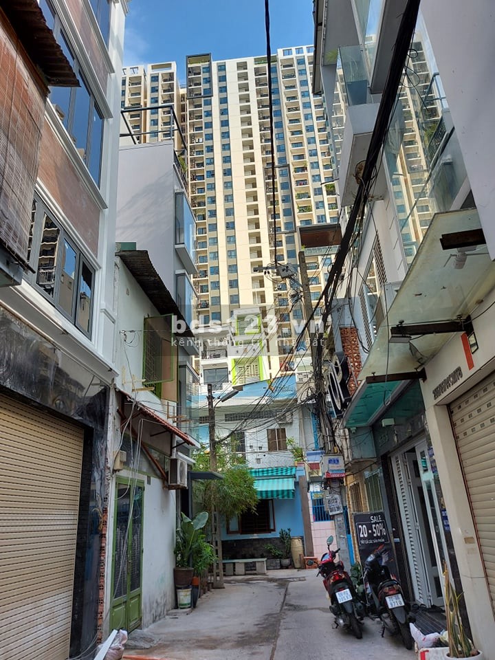 CHÍNH CHỦ BÁN NHÀ QUẬN 10 PHÍA SAU HÀ ĐÔ CENTROSA, HXH, 42M, 8 TỶ 2