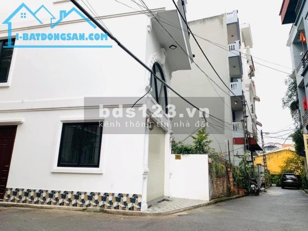 Bán gấp mảnh đất Tư Đình Long Biên 76m2 x 4m mặt tiền, giá 4.2 tỷ, phân lô Quân Đội, ô tô tránh