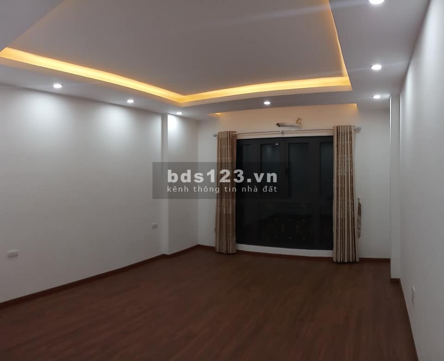 Bán nhà Cầu Diễn, phân lô quân đội, thang máy, Gara Ô tô, DT 42m2, 6 tầng, giá 5.9 tỷ. LH0968987854