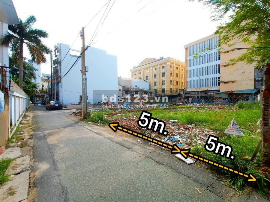 Đất đẹp nằm ngay vòng xoay biên hùng sổ riêng thổ cư 100% với giá chỉ 2ty6