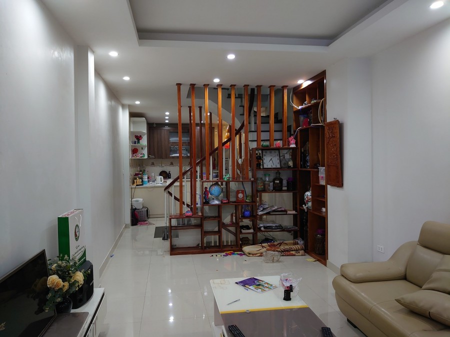 BÁN NHÀ LÊ VĂN HIẾN KINH DOANH - Ô TÔ TRÁNH XE BA GÁC 44M 5 TẦNG 5.2 tỷ