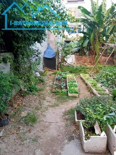 Bán gấp mảnh đất Tư Đình Long Biên 76m2 x 4m mặt tiền, giá 4.2 tỷ, phân lô Quân Đội, ô tô tránh
