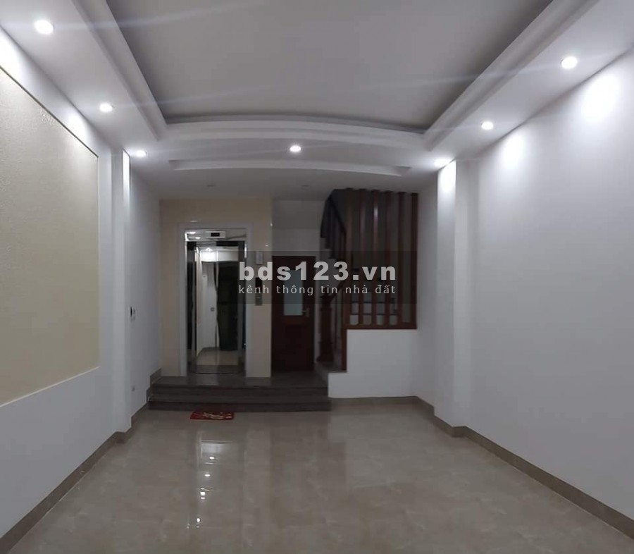 Bán nhà Cầu Diễn, phân lô quân đội, thang máy, Gara Ô tô, DT 42m2, 6 tầng, giá 5.9 tỷ. LH0968987854