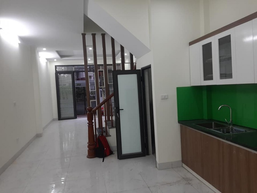 Kim Giang Thanh Liệt, Bán nhà 5 tầng mới xây về ở luôn