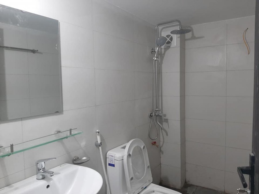 Kim Giang Thanh Liệt, Bán nhà 5 tầng mới xây về ở luôn