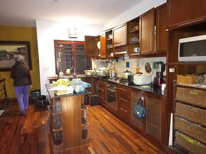 NHÀ HIẾM CẦU GIẤY, PHÂN LÔ, Ô TÔ VÀO NHÀ, 40m2, MT 3.5m, GIÁ : 3.6 TỶ.