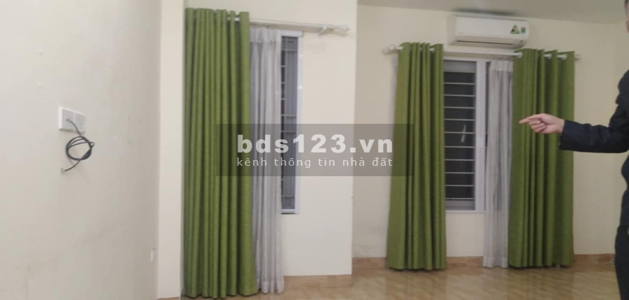 Nhà mặt Ngõ 318 Phố La Thành, Ô tô cách nhà 10 mét, giá 3,65tỷ.