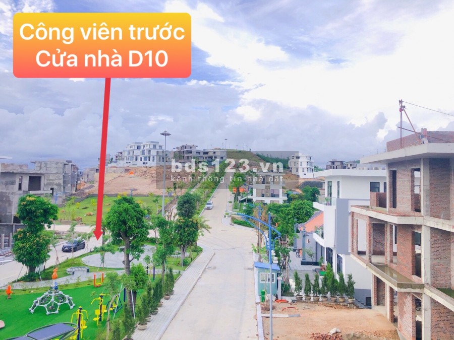Chuyển nhượng căn biệt thự đồi Monaco